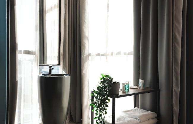 DISTRICT boutique - Photo 55