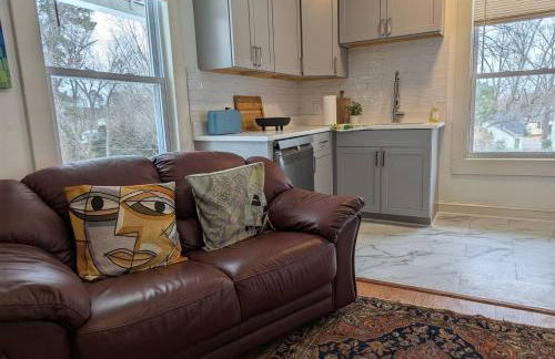 NEW! Renovated 2Br1Ba near NCSSM - Foto 15