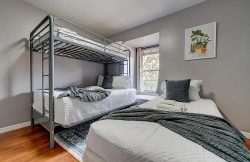 Comfy Townhome Minutes from Disney - Photo 31