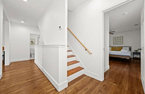 Charming 2nd-Floor Flat 3BR 2BA Free Parking - Foto 39