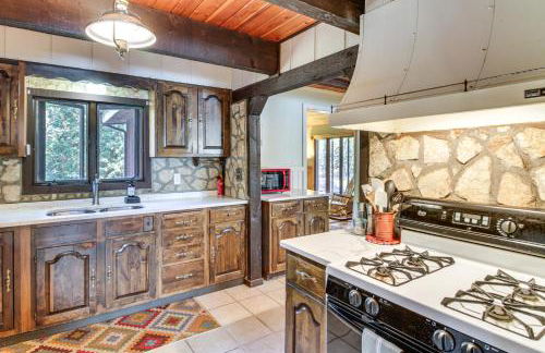 Less Than 1 Mi to Trails Wooded Home on Eagles Nest Lake! - Foto 5