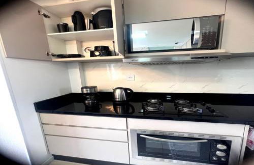 Ap completo a 900m da Vila Germânica com Piscina, Academia, Wi-Fi, Ar, Garagem e Tv no quarto - Foto 16