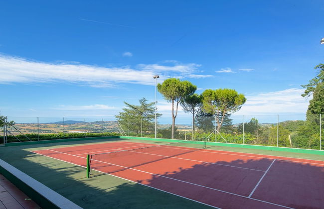 Splendid Villa in Macerata With Pool & Views - Foto 20