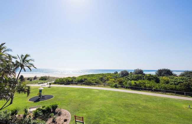 Currumbin Sands Holiday Apartments - Photo 35