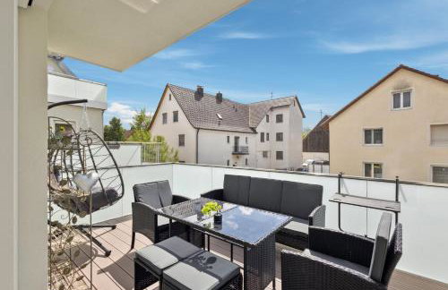 Harmonie Homes - Built in 2025 - High-Quality Beds & Linen - Full Kitchen - Fiber WiFi - 4K Smart TV - 2 Balconies - Elevator - Free Private Parking - Near Augsburg - 20 Min via Autobahn to Munich-West - Foto 12