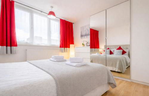 Large 1BR with Sofa Bed near ExCeL and Canning Town, Fast WiFi - Foto 2