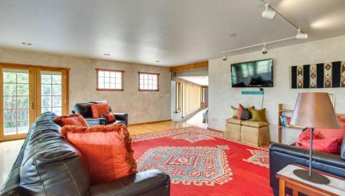 Montrose Family Home with Yard and Fruit Trees! - Foto 5