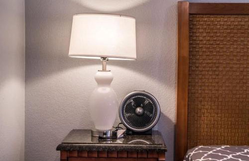 Luxury Living Just Steps from the Strip - Foto 28