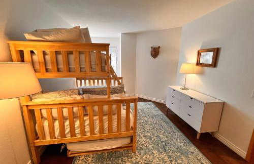 Snowcreek IV - Cozy Mammoth Ski Condo with Mtn Views and Hot Tub - Foto 36