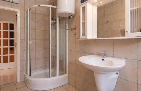 Stunning Home In Orebic With Wifi - Photo 32