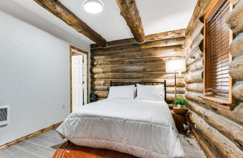 Cozy Melrose Cabin with Fire Pit Walk to River! - Foto 11