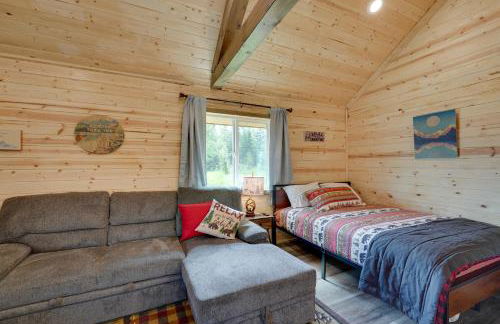 Kenai Peninsula Base Camp Cabin in Soldotna - Photo 5