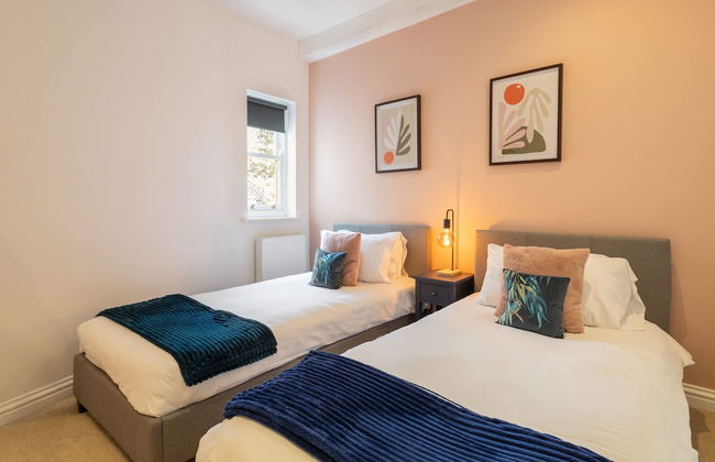 Host Stay Bond End - Photo 3