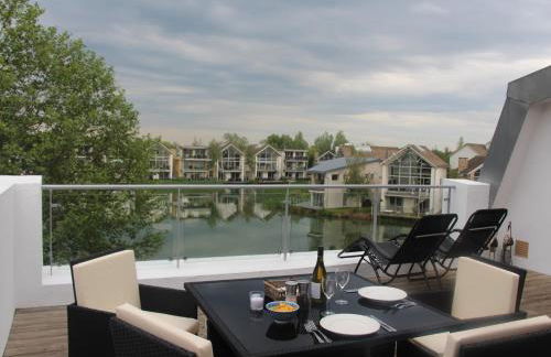 Crow's Nest Penthouse Apartment with Free Spa Access - Foto 37