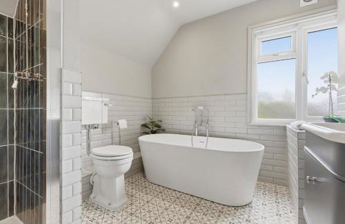 2-Bedroom Cottage Sleeps 5 Free Parking - Foto 35