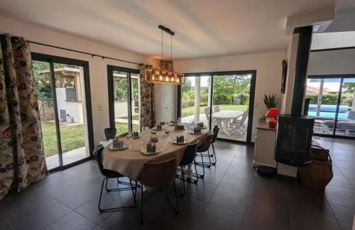 Maison élégante avec piscine privative, jardin clos et animaux admis - FR-1-653-279 - Foto 8