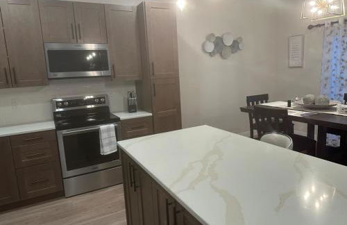 Luxurious Brand New Entire 3br and 2bath - Foto 25