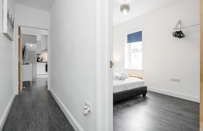 1BR Victorian House Near Bedford City Centre - Photo 2