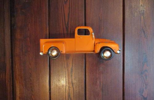 Historic cabin off I-77, views, antiques, Wi-fi, wonderful experience for 2! - Foto 57