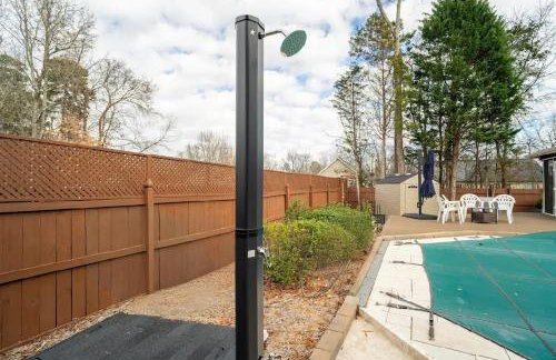 Tropical Oasis with Tiki Bar, Firepit, Seasonal Pool - Foto 55