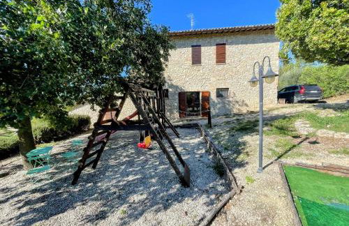 Detached Villa - Sleeps 10 - Pool - Pergola - Playground for Children - Wifi - Photo 6