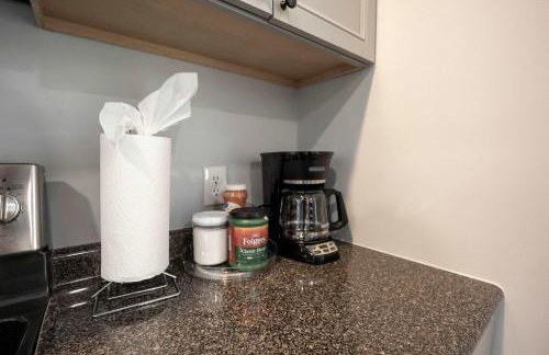 4 Min to Downtown - 11 to Elon - Washer and Dryer - Foto 35