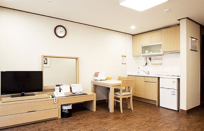 High1 Condominium - Photo 19