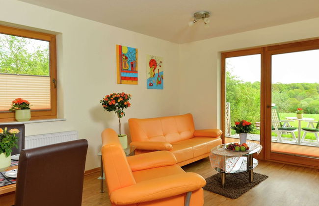 Apartment in Mtsrz With Garden - Foto 1
