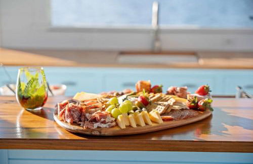 Secluded Waterfront Retreat for 23 - Dock Pets OK - Photo 40