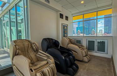 Luxury Loft Living 1BR in Trendy Complex -113-GL - Foto 30