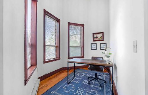 Jacuzzi 1BR loft with den and office-open concept - Foto 6