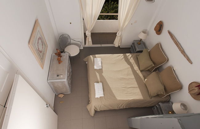 Messinian Blue SeaSide Villa - Photo 8