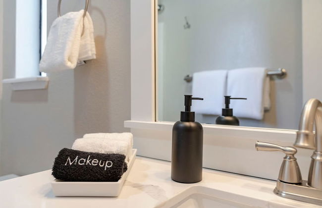 Elegant 4BD Reno Abode Close to Shops and Casinos - Foto 41