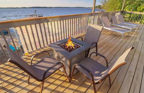 Chain O' Lakes Beach Penthouse Sunset View and Boat Dock - Foto 5
