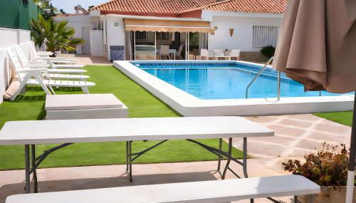 Chalet de Lujo con Piscina Privada cerca de Sevilla - Photo 3