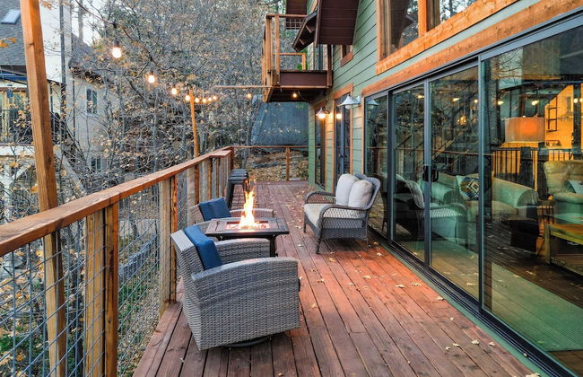 Legacy Lodge by Avantstay Upper-level Retreat Deck, Hot Tub - Foto 12