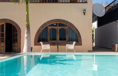 Private Villa with three separate apartments - Foto 24