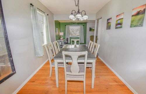 Family Home with Large Yard & Golf Theme Near Rail - Photo 18