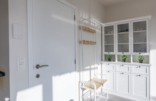 Modern, Renovated Studio With Open Views - Foto 2