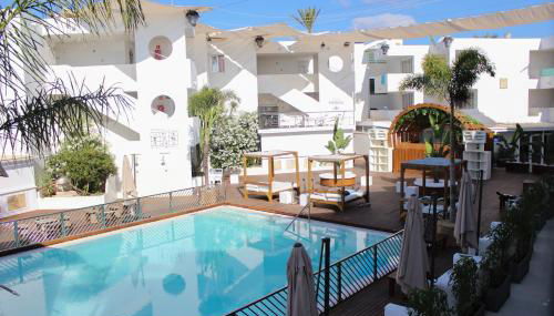 Apartamentos Bora Bora - Adults Only - Foto 2, sunbed