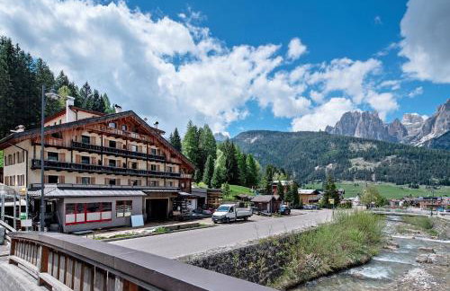 Ciasa Badia - Foto 1