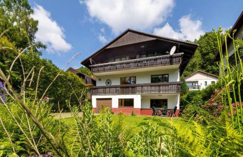 Przytulne Apartamenty w Klimatycznym Domu nad Białką w Otoczeniu Górskich Krajobrazów by Noclegi Renters - Foto 1