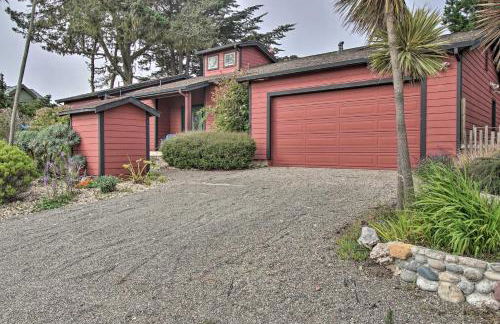 Oceanfront Point Arena House with Lovely Deck! - Foto 30