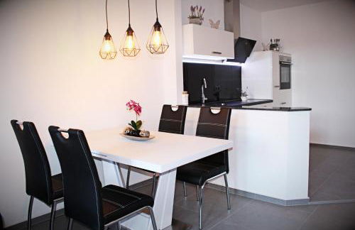 SALZHAUSBLICK FAMILY APARTMENTS - Zentrale Lage am Salzhaus - MwSt-Rechnung verfügbar - Foto 13