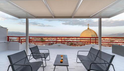 John's city center roof studio flat -panorama view - Foto 1