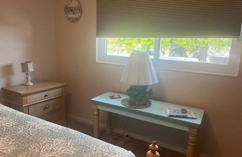 Gorgeous 2 Bedroom Waterfront Condo - Foto 14