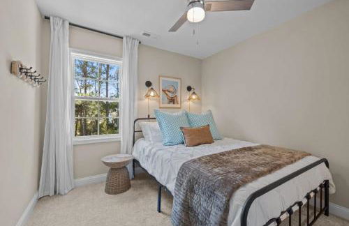 Modern Retreat Minutes to Emerald Isle Beach Villa - Foto 22