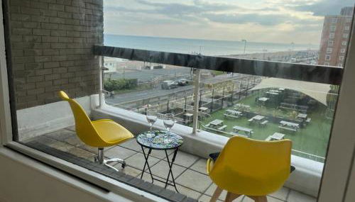 Central Worthing, seafront ,balcony flat - Foto 3
