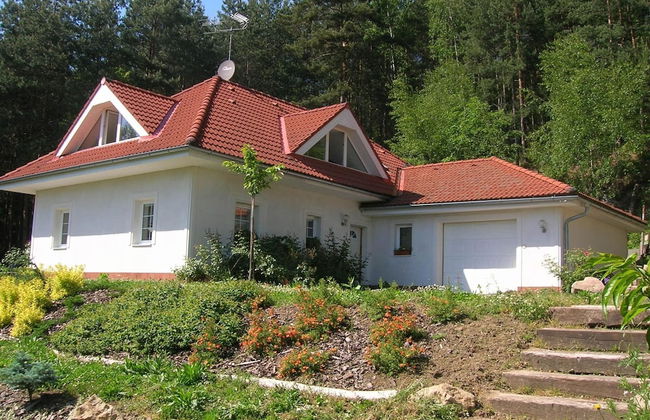 Comfortable Detached House With Large Garden - Photo 24