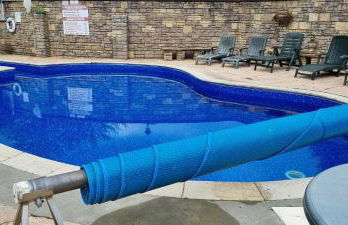 Amazing Granite Henge and Swimming Pool - Foto 14